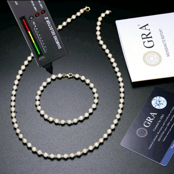 Men's Gold Plated Chain - Picture 2 of 4